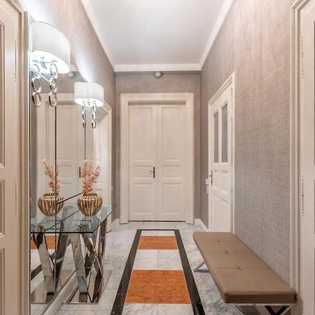 Luxury Apartment With Balcony Next To The New York Cafe Budapesta Exterior foto