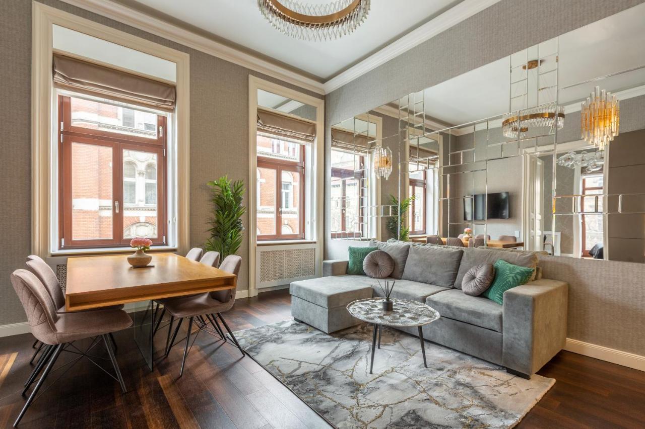 Luxury Apartment With Balcony Next To The New York Cafe Budapesta Exterior foto