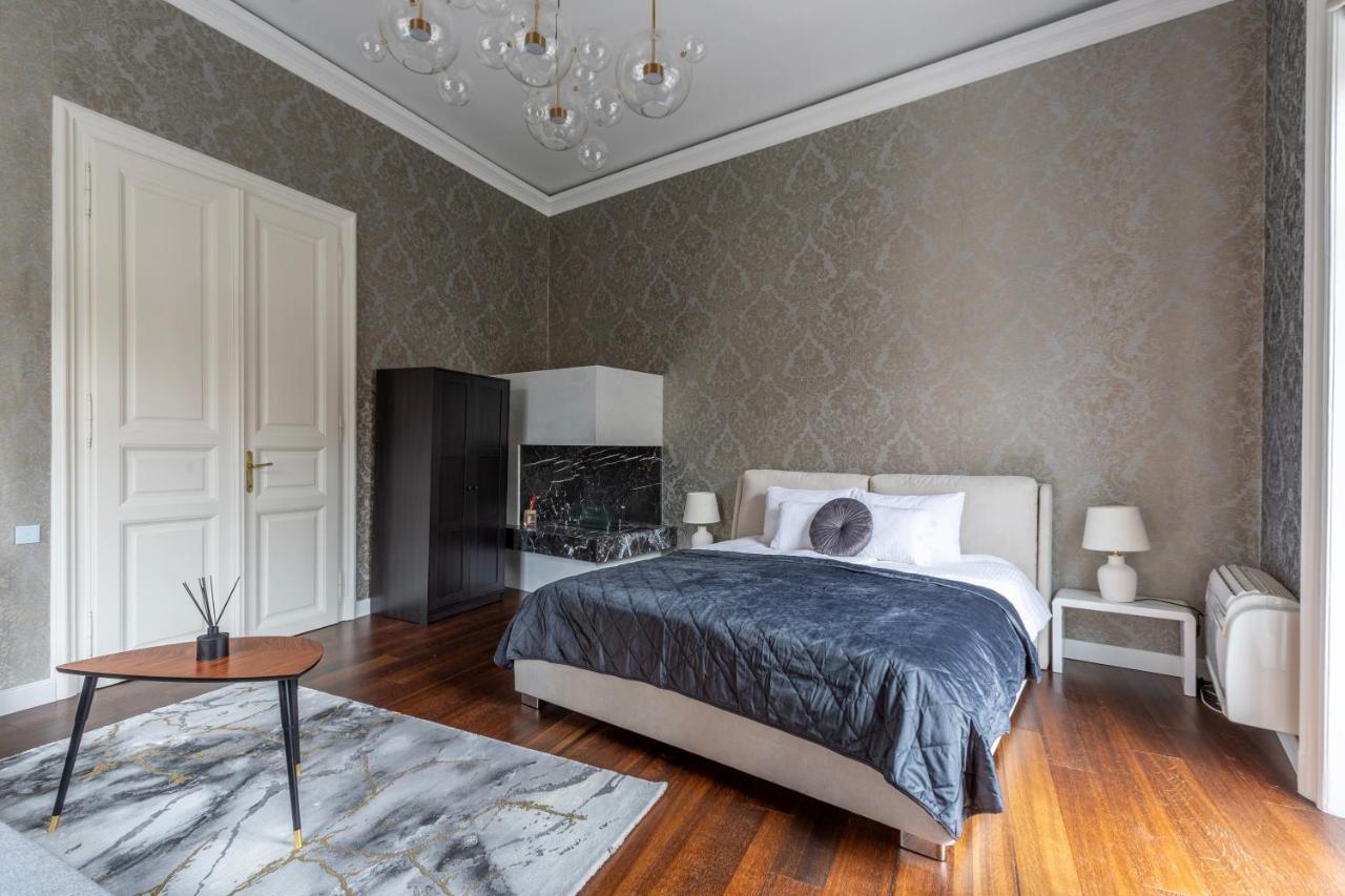 Luxury Apartment With Balcony Next To The New York Cafe Budapesta Exterior foto