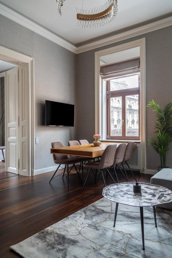Luxury Apartment With Balcony Next To The New York Cafe Budapesta Exterior foto
